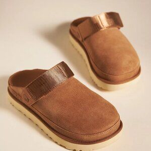 UGG® Goldenstar Clogs